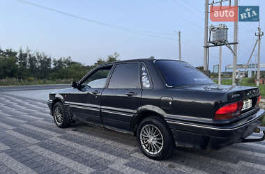Седан Mitsubishi Galant 1991 в Львове