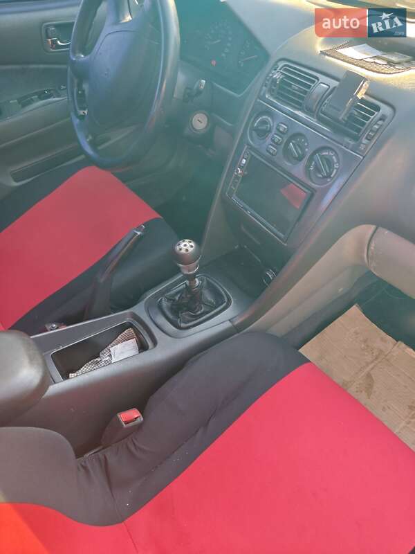 Седан Mitsubishi Galant 1997 в Одессе