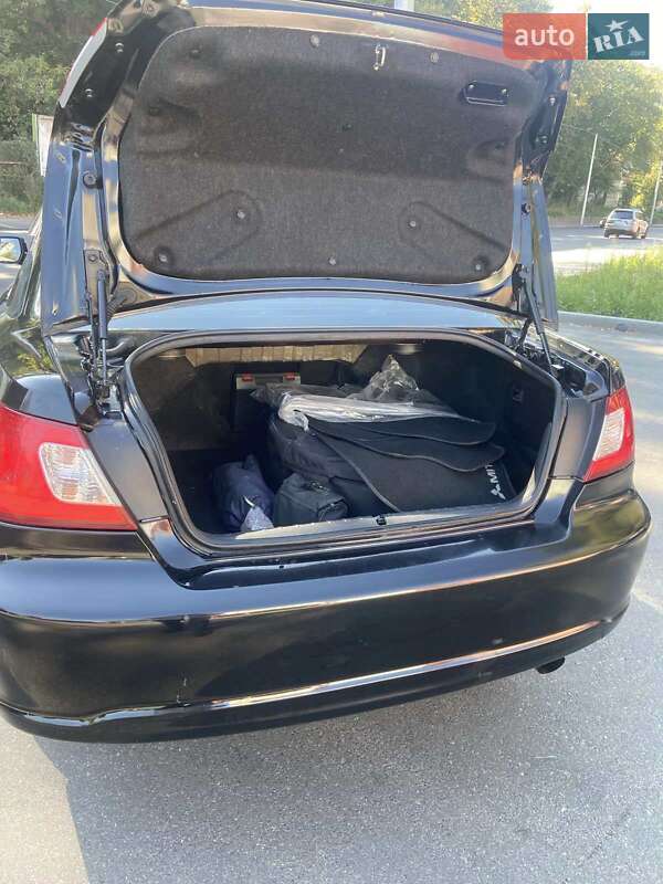 Седан Mitsubishi Galant 2009 в Киеве