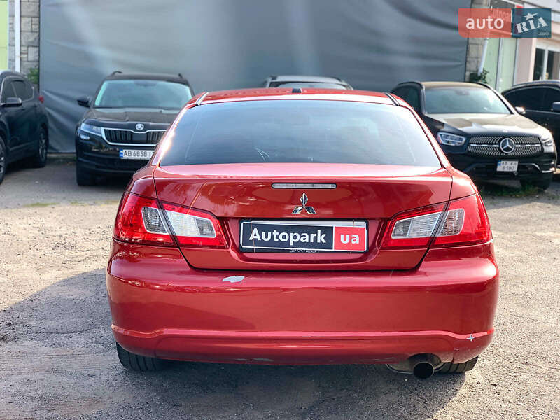 Седан Mitsubishi Galant 2012 в Виннице