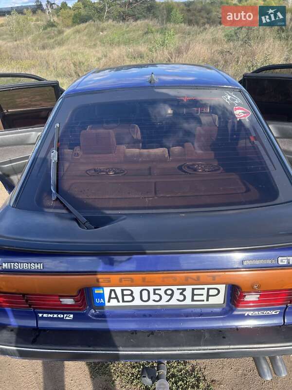 Лифтбек Mitsubishi Galant 1989 в Гайсине