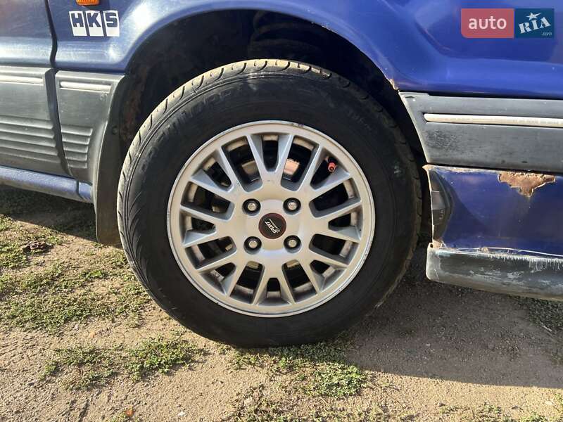 Лифтбек Mitsubishi Galant 1989 в Гайсине