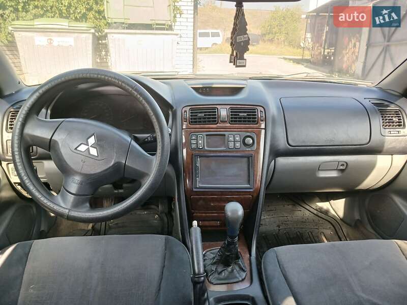 Седан Mitsubishi Galant 2001 в Запорожье