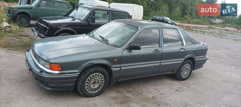 Лифтбек Mitsubishi Galant 1992 в Ровно