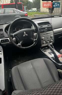 Седан Mitsubishi Galant 2009 в Ровно
