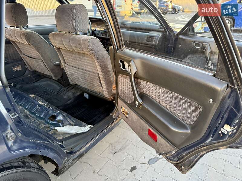Лифтбек Mitsubishi Galant 1989 в Киеве