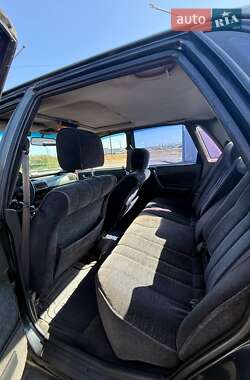 Седан Mitsubishi Galant 1990 в 