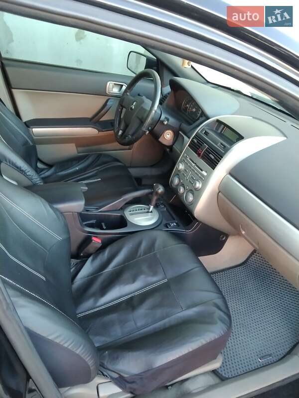 Седан Mitsubishi Galant 2004 в Києві