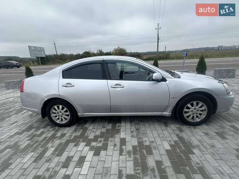 Седан Mitsubishi Galant 2006 в Львове