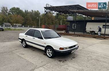 Седан Mitsubishi Galant 1989 в Новояворівську