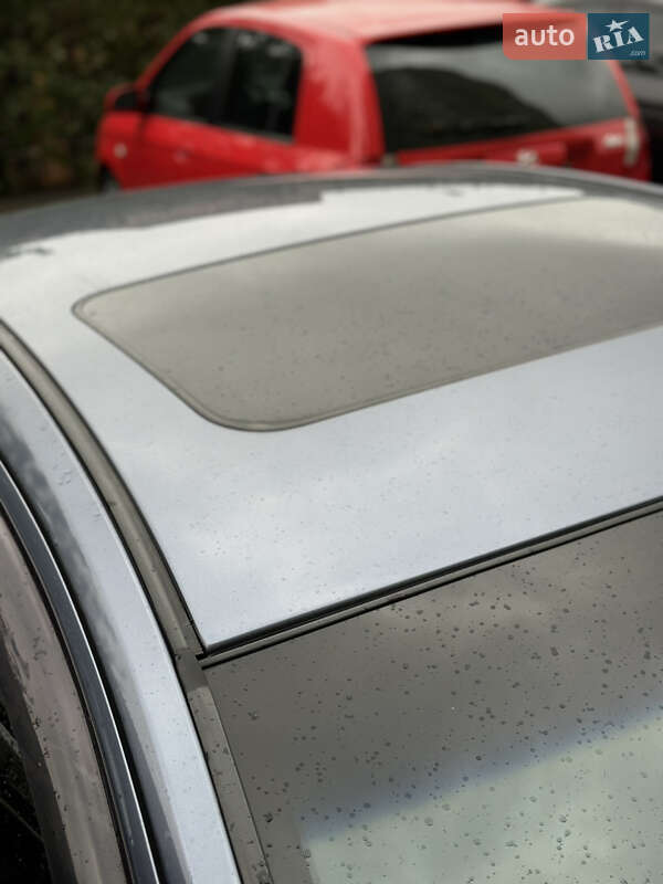 Седан Mitsubishi Galant 2006 в Киеве