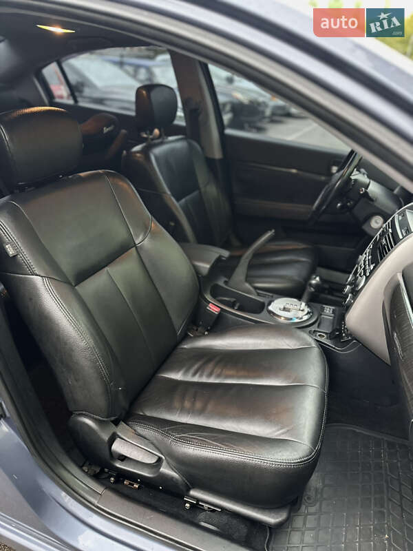 Седан Mitsubishi Galant 2006 в Киеве