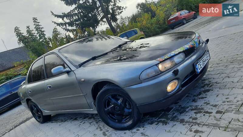 Седан Mitsubishi Galant 1993 в Черновцах