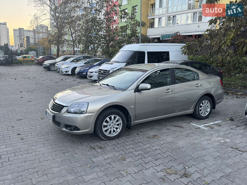 Седан Mitsubishi Galant 2009 в Киеве
