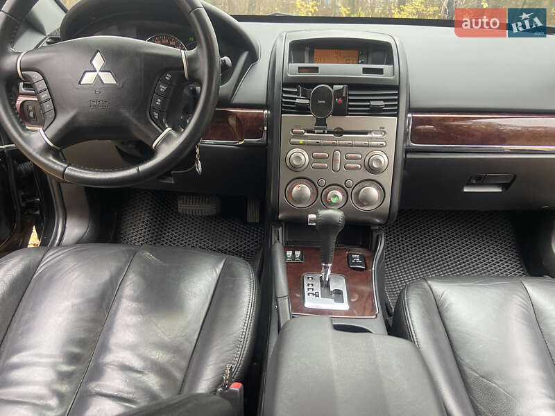 Седан Mitsubishi Galant 2009 в Ладижині