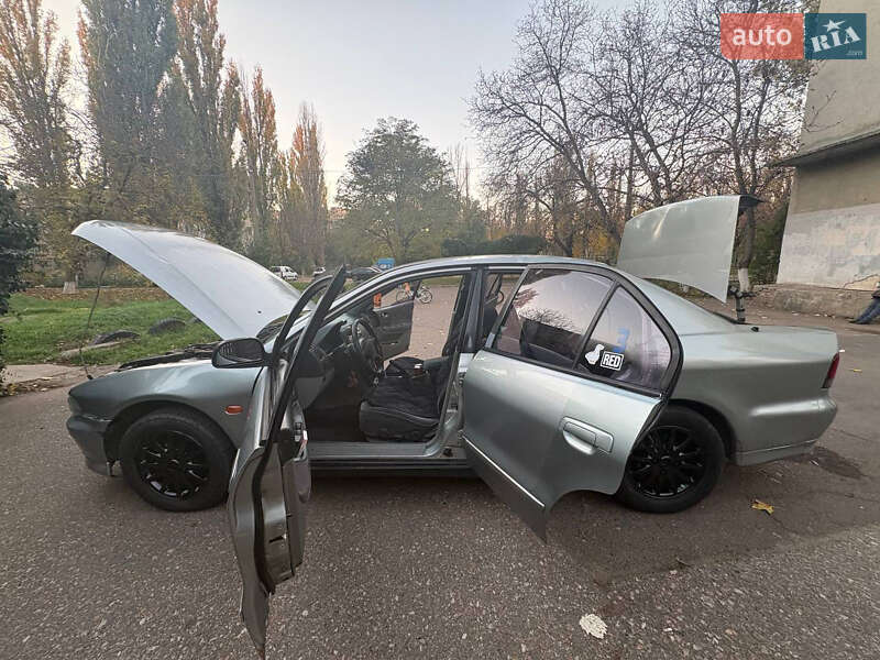 Седан Mitsubishi Galant 1998 в Одессе