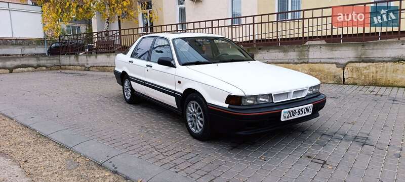 Лифтбек Mitsubishi Galant 1989 в Одессе