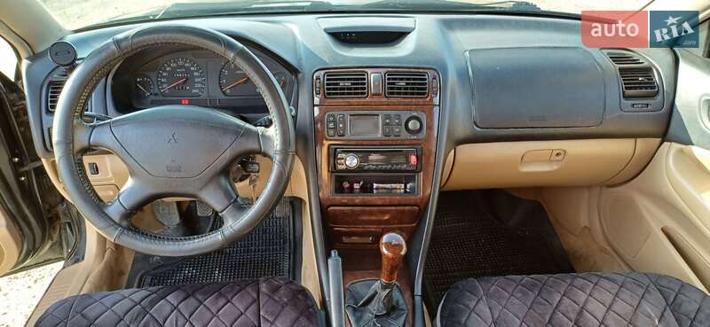 Седан Mitsubishi Galant 1997 в Великой Александровке