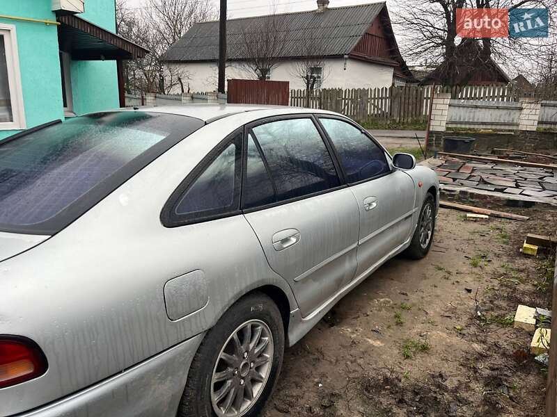 Ліфтбек Mitsubishi Galant 1993 в Левкові