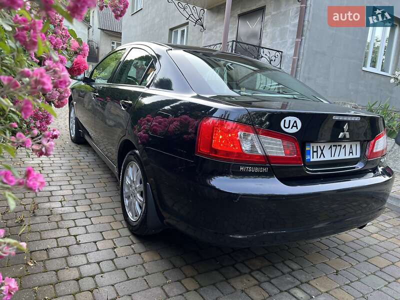 Седан Mitsubishi Galant 2008 в Хмельницком