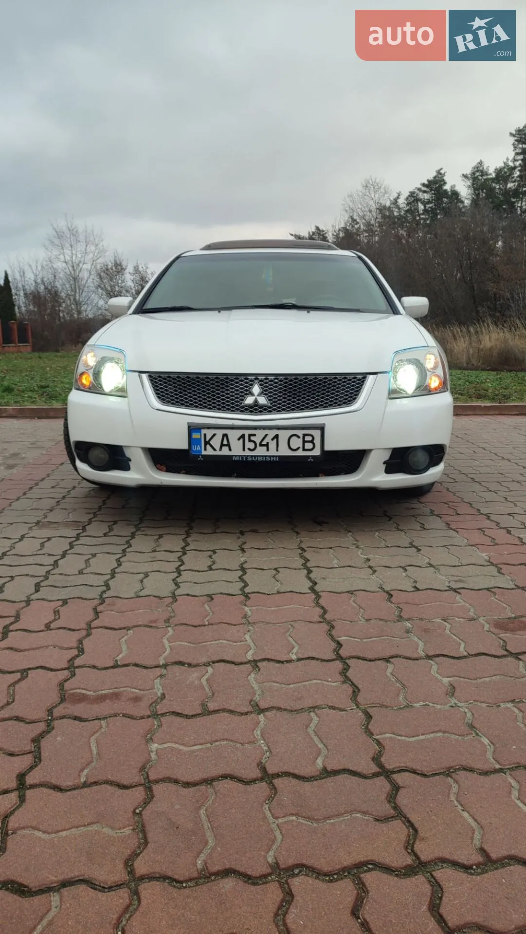 2011 Mitsubishi Galant - мініатюра 9