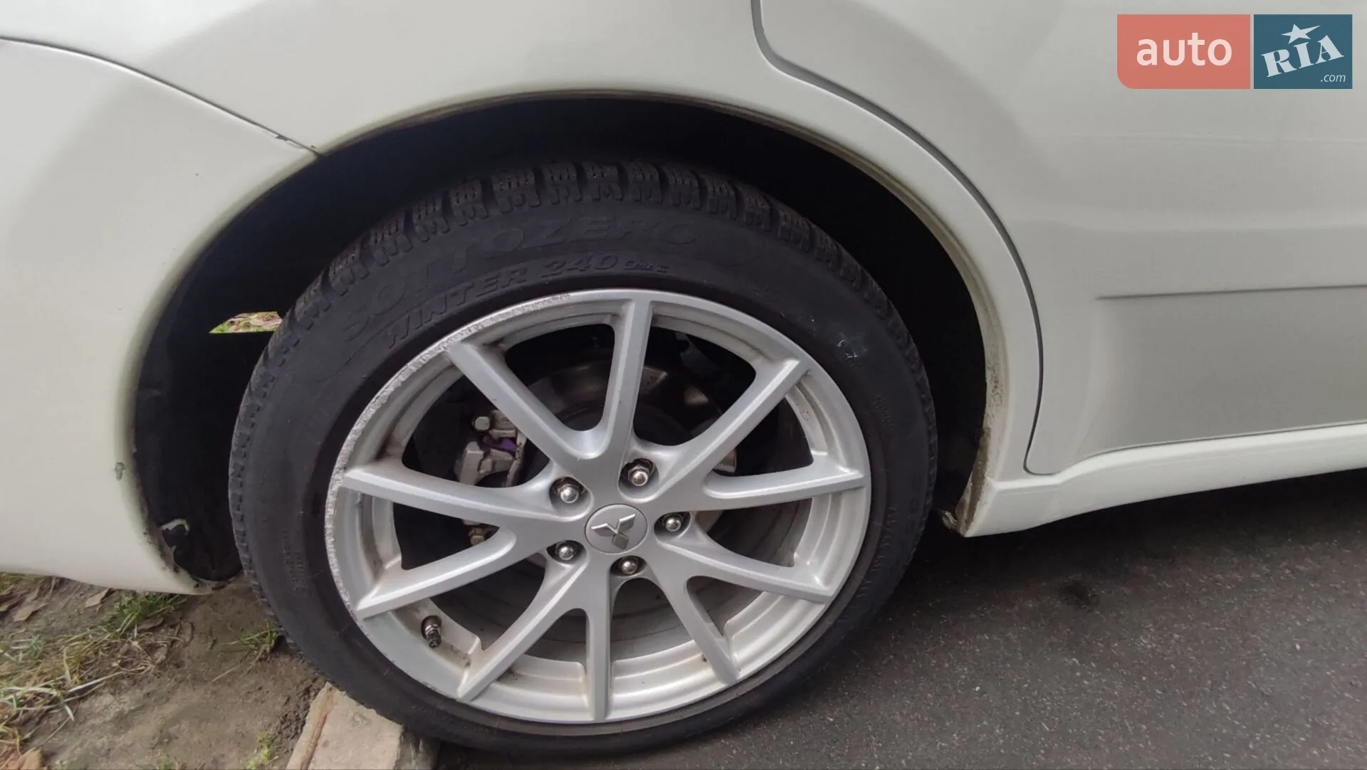 2011 Mitsubishi Galant - мініатюра 22