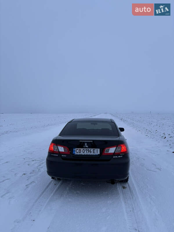 Седан Mitsubishi Galant 2009 в Бобровиці