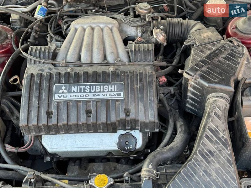 Седан Mitsubishi Galant 1999 в Градижске