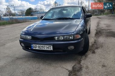 Седан Mitsubishi Galant 1996 в Запорожье