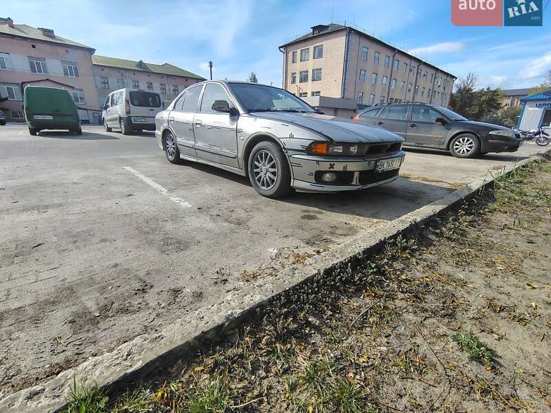 Mitsubishi Galant 1999
