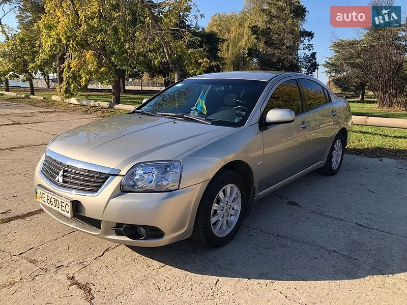 Mitsubishi Galant 2009