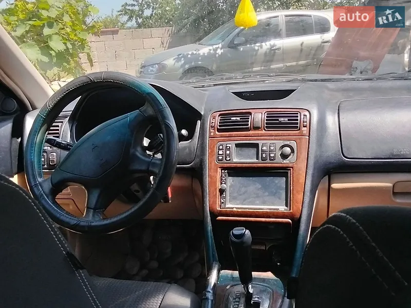 Mitsubishi Galant 1999