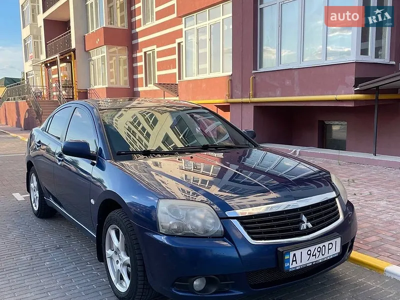Mitsubishi Galant