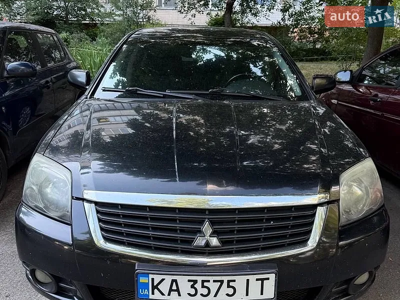 Mitsubishi Galant 2009