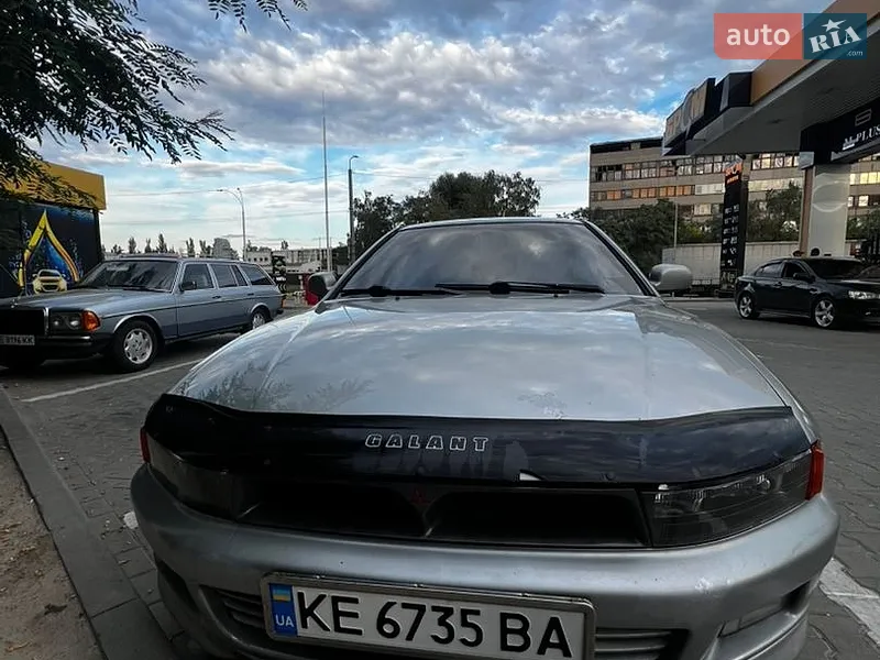 Mitsubishi Galant