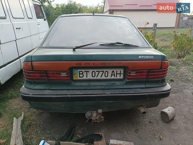 Mitsubishi Galant 1989