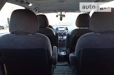 Mitsubishi Grandis 2005 в 