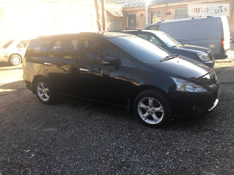 Мінівен Mitsubishi Grandis 2008 в Києві