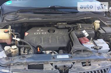 Мінівен Mitsubishi Grandis 2005 в 