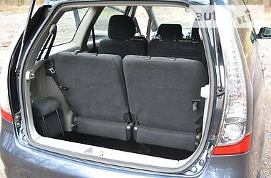 Мінівен Mitsubishi Grandis 2006 в 