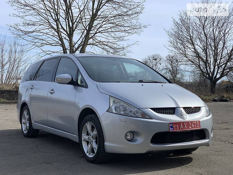 Минивэн Mitsubishi Grandis 2008 в Ровно фото 15 Минивэн Mitsubishi Grandis 2008 в Ровно