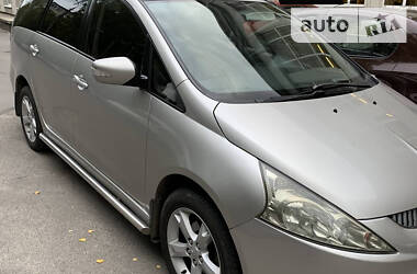 Mitsubishi Grandis 2007