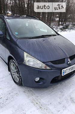 Минивэн Mitsubishi Grandis 2009 в Долине