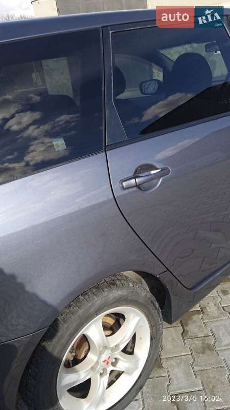 Минивэн Mitsubishi Grandis 2006 в Житомире