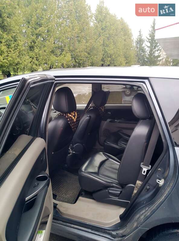 Минивэн Mitsubishi Grandis 2005 в Виннице