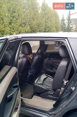 Минивэн Mitsubishi Grandis 2005 в 