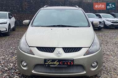 Мінівен Mitsubishi Grandis 2006 в 