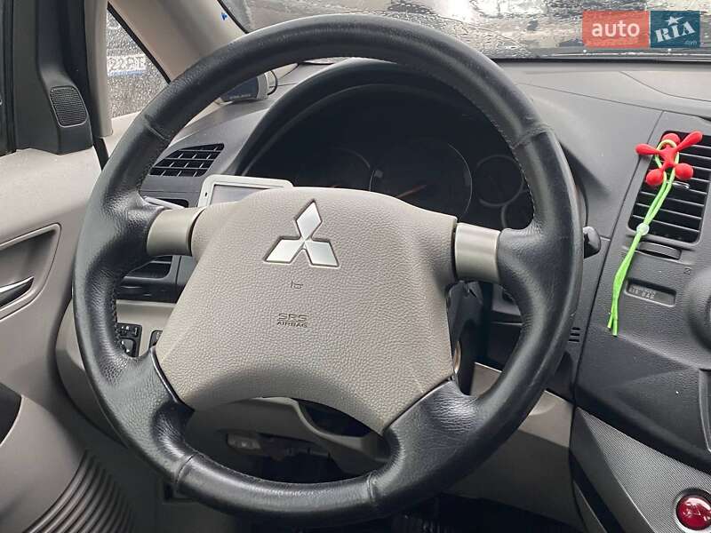 Минивэн Mitsubishi Grandis 2006 в Одессе