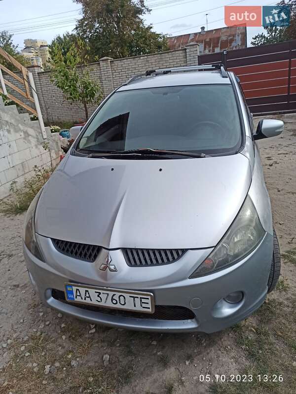 Минивэн Mitsubishi Grandis 2007 в Киеве