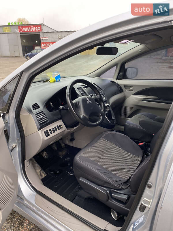 Минивэн Mitsubishi Grandis 2006 в Харькове